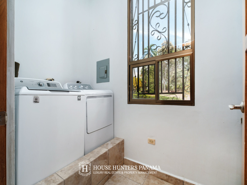 David, Chiriqui, Panama,3 Bedrooms,3 Bathrooms,Homes,For Sale