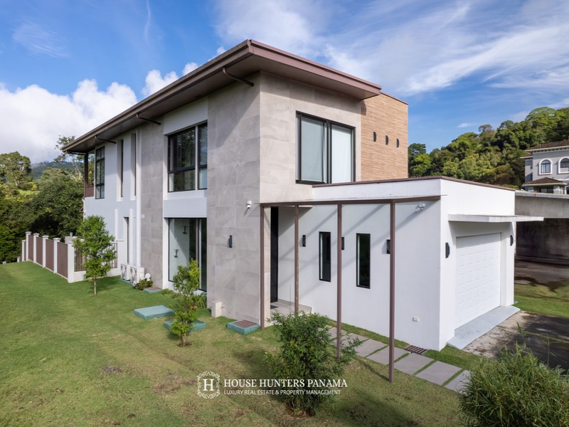 Boquete, Chiriqui, Panama,3 Bedrooms,6 Bathrooms,Homes,Featured